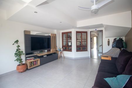 Casa à venda com 192m², 4 quartos e 1 vagaSala