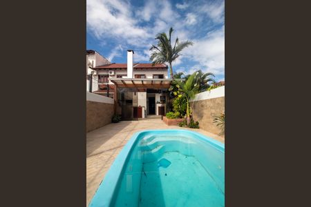 Casa à venda com 192m², 4 quartos e 1 vagaÁrea comum - Piscina