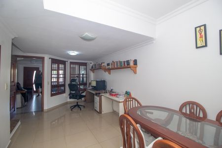 Casa à venda com 192m², 4 quartos e 1 vagaSala/Escritorio