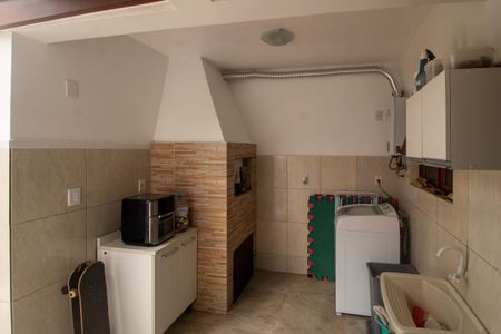 Casa à venda com 192m², 4 quartos e 1 vagaÁrea comum - Churrasqueira