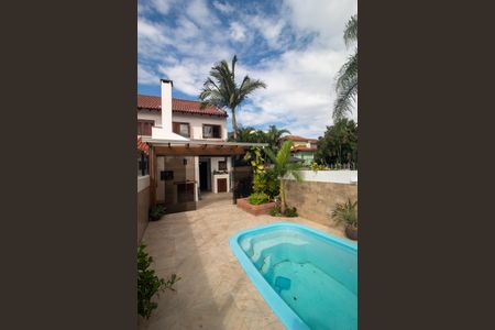 Casa à venda com 192m², 4 quartos e 1 vagaÁrea comum - Piscina