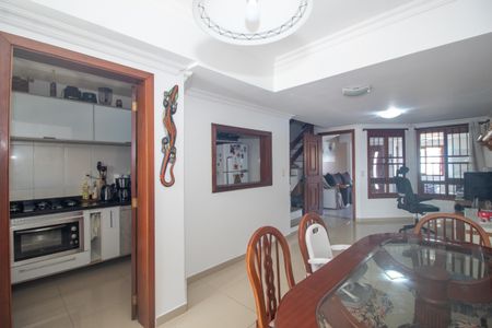 Casa à venda com 192m², 4 quartos e 1 vagaSala/Escritorio