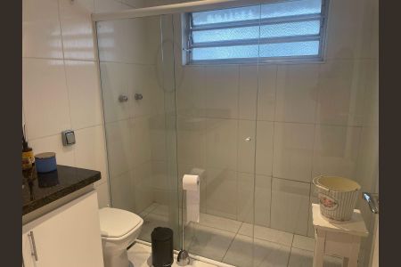 Apartamento à venda com 189m², 3 quartos e 1 vaga Apartamento à venda com 189m², 3 quartos e 1 vagaBanheiro 2