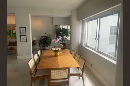 Apartamento à venda com 189m², 3 quartos e 1 vaga Apartamento à venda com 189m², 3 quartos e 1 vagaSala de Jantar