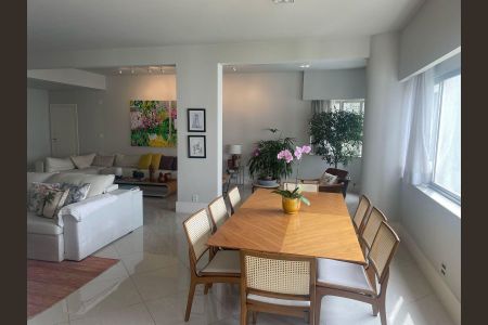 Apartamento à venda com 189m², 3 quartos e 1 vaga Apartamento à venda com 189m², 3 quartos e 1 vagaSala de Jantar