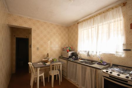 Casa à venda com 255m², 4 quartos e 2 vagasCozinha 2