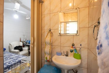 Casa à venda com 255m², 4 quartos e 2 vagasBanheiro da Suíte 2