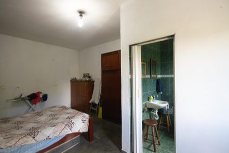 Casa à venda com 255m², 4 quartos e 2 vagasSuíte 