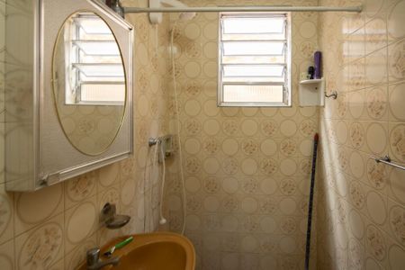 Casa à venda com 255m², 4 quartos e 2 vagasBanheiro 5