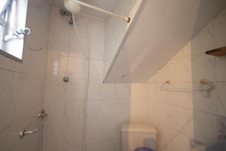 Casa à venda com 255m², 4 quartos e 2 vagasBanheiro 4