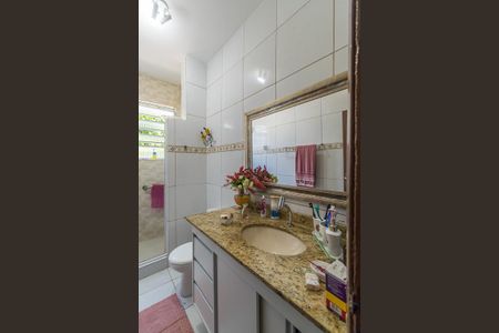 Apartamento à venda com 64m², 3 quartos e 1 vaga Apartamento à venda com 64m², 3 quartos e 1 vagaBanheiro