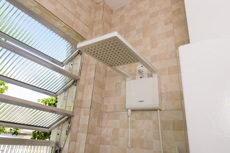 Apartamento à venda com 64m², 3 quartos e 1 vaga Apartamento à venda com 64m², 3 quartos e 1 vagaBanheiro