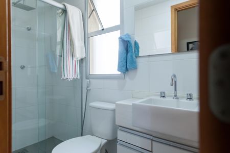 Apartamento à venda com 104m², 2 quartos e 2 vagas Apartamento à venda com 104m², 2 quartos e 2 vagasBanheiro Social