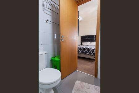 Apartamento à venda com 104m², 2 quartos e 2 vagas Apartamento à venda com 104m², 2 quartos e 2 vagasBanheiro da Suíte