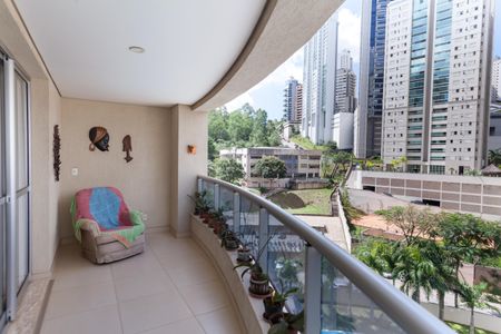 Apartamento à venda com 104m², 2 quartos e 2 vagas Apartamento à venda com 104m², 2 quartos e 2 vagasVaranda da Sala