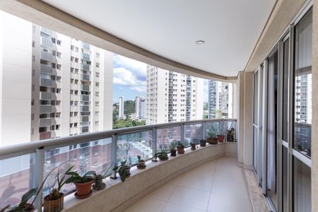 Apartamento à venda com 104m², 2 quartos e 2 vagas Apartamento à venda com 104m², 2 quartos e 2 vagasVaranda da Sala