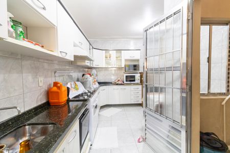 Casa à venda com 80m², 2 quartos e 2 vagasCozinha