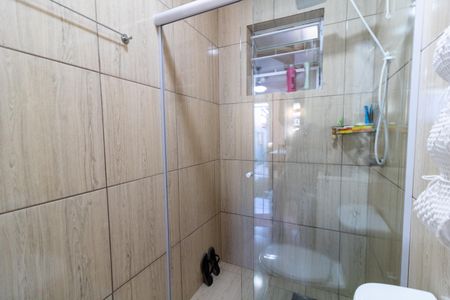Casa à venda com 80m², 2 quartos e 2 vagasBanheiro