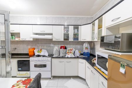 Casa à venda com 80m², 2 quartos e 2 vagasCozinha