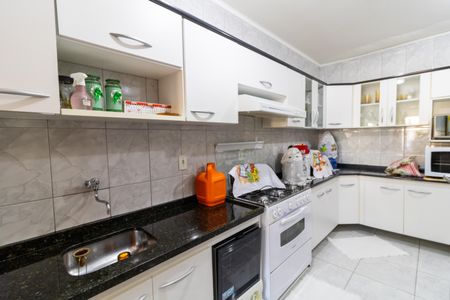 Casa à venda com 80m², 2 quartos e 2 vagasCozinha