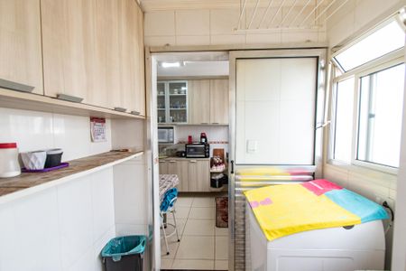 Apartamento à venda com 58m², 2 quartos e 1 vagaÁrea de serviço