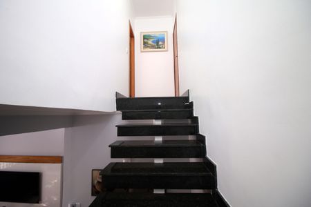 Casa à venda com 240m², 5 quartos e 3 vagasSala - Escada