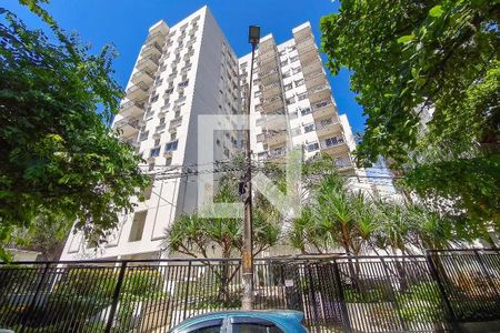 Apartamento à venda com 62m², 2 quartos e 1 vagaFachada