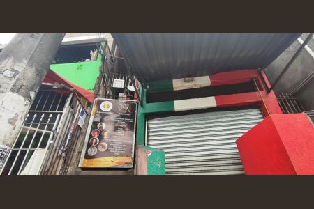 Casa para alugar com 86m², 2 quartos e sem vagaFachada