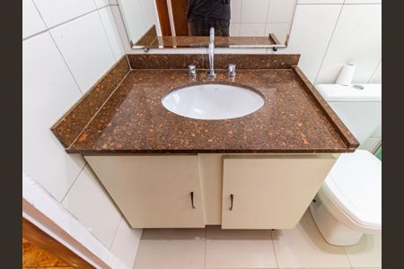 Casa para alugar com 100m², 2 quartos e 1 vaga Casa para alugar com 100m², 2 quartos e 1 vagaBanheiro