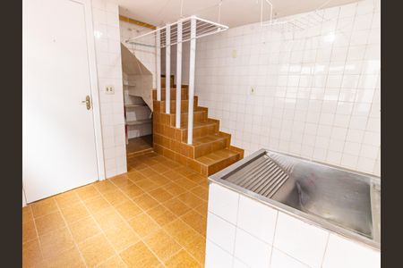 Casa para alugar com 100m², 2 quartos e 1 vaga Casa para alugar com 100m², 2 quartos e 1 vagaÁrea de Serviço