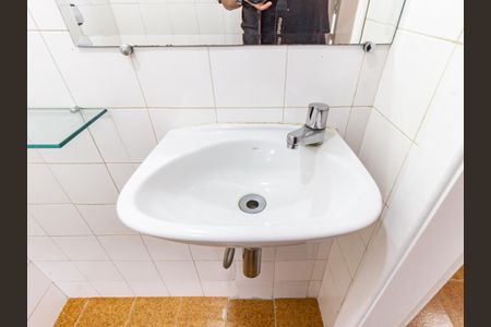 Casa para alugar com 100m², 2 quartos e 1 vaga Casa para alugar com 100m², 2 quartos e 1 vagaBanheiro de serviço