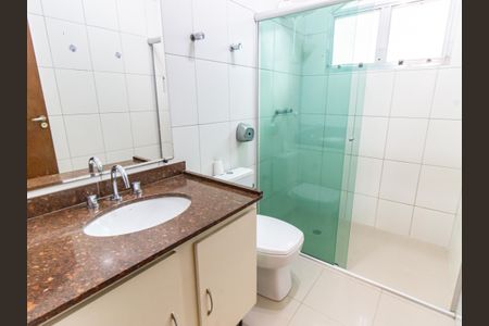 Casa para alugar com 100m², 2 quartos e 1 vaga Casa para alugar com 100m², 2 quartos e 1 vagaBanheiro