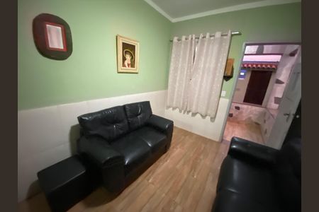 Casa à venda com 200m², 2 quartos e sem vaga Casa à venda com 200m², 2 quartos e sem vagaSala