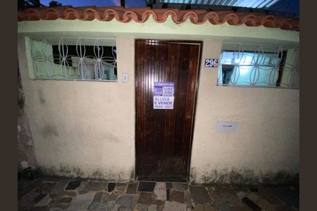 Casa à venda com 200m², 2 quartos e sem vaga Casa à venda com 200m², 2 quartos e sem vagaPlaquinha