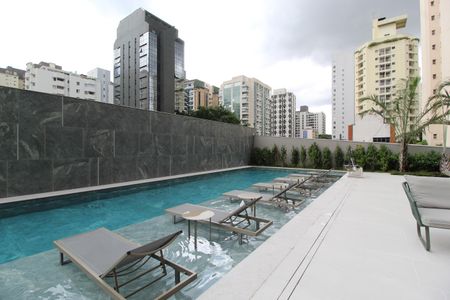 Studio à venda com 26m², 1 quarto e sem vagaÁrea comum - Piscina