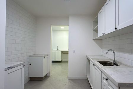Apartamento para alugar com 130m², 3 quartos e sem vaga Apartamento para alugar com 130m², 3 quartos e sem vagaCozinha