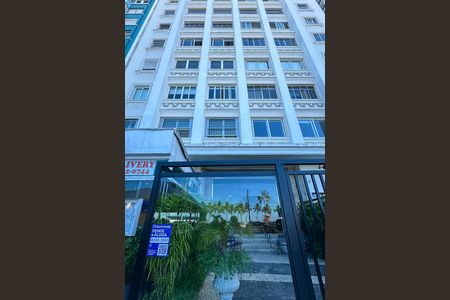 Apartamento para alugar com 130m², 3 quartos e sem vaga Apartamento para alugar com 130m², 3 quartos e sem vagaPlaquinha