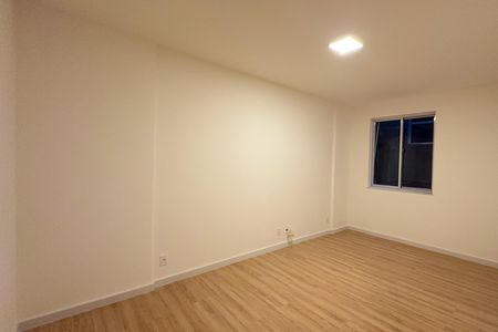 Apartamento para alugar com 130m², 3 quartos e sem vaga Apartamento para alugar com 130m², 3 quartos e sem vagaSuíte