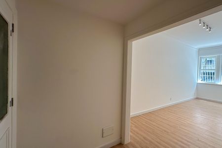 Apartamento para alugar com 130m², 3 quartos e sem vaga Apartamento para alugar com 130m², 3 quartos e sem vagaSala