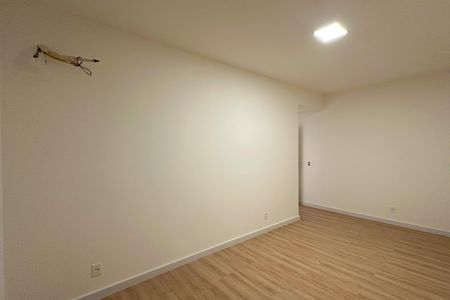 Apartamento para alugar com 130m², 3 quartos e sem vaga Apartamento para alugar com 130m², 3 quartos e sem vagaSuíte