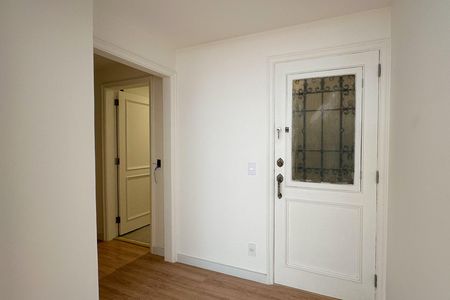 Apartamento para alugar com 130m², 3 quartos e sem vaga Apartamento para alugar com 130m², 3 quartos e sem vagaSala