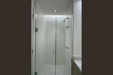 Apartamento para alugar com 130m², 3 quartos e sem vaga Apartamento para alugar com 130m², 3 quartos e sem vagaBanheiro Social