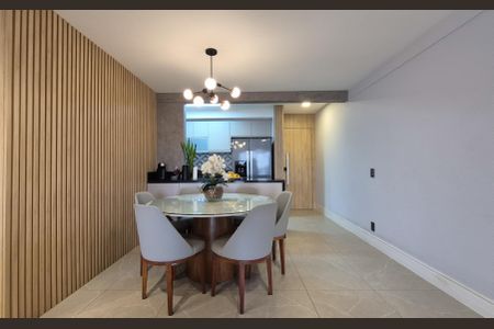 Apartamento à venda com 115m², 3 quartos e 2 vagasSala