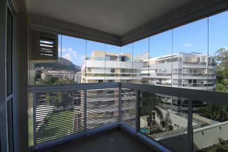Apartamento para alugar com 100m², 3 quartos e 2 vagasSala - Varanda