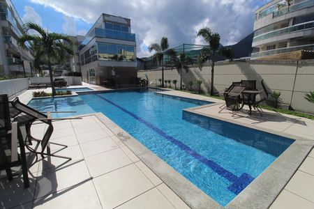 Apartamento para alugar com 100m², 3 quartos e 2 vagasÁrea comum - Piscina