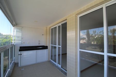 Apartamento para alugar com 100m², 3 quartos e 2 vagasSala - Varanda