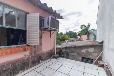 Casa de condomínio à venda com 40m², 2 quartos e 1 vaga Casa de condomínio à venda com 40m², 2 quartos e 1 vagaQuintal