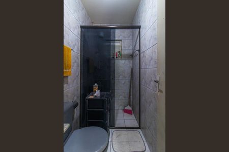 Casa de condomínio à venda com 40m², 2 quartos e 1 vaga Casa de condomínio à venda com 40m², 2 quartos e 1 vagaBanheiro