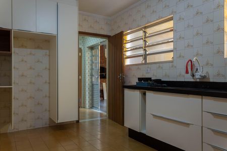 Casa à venda com 170m², 4 quartos e 2 vagasCozinha