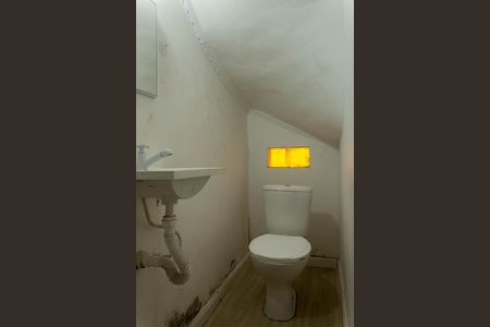 Casa à venda com 170m², 4 quartos e 2 vagasLavabo